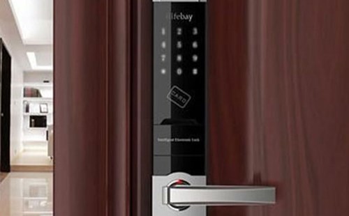 徐州云龍區(qū)配汽車鑰匙(哪里有換鎖公司)